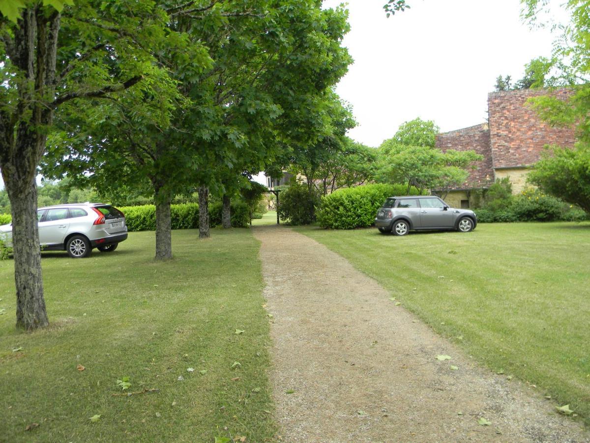 La Ferme De L'Embellie Gites Et Chambres D'Hotes Le Buisson-de-Cadouin Exterior photo